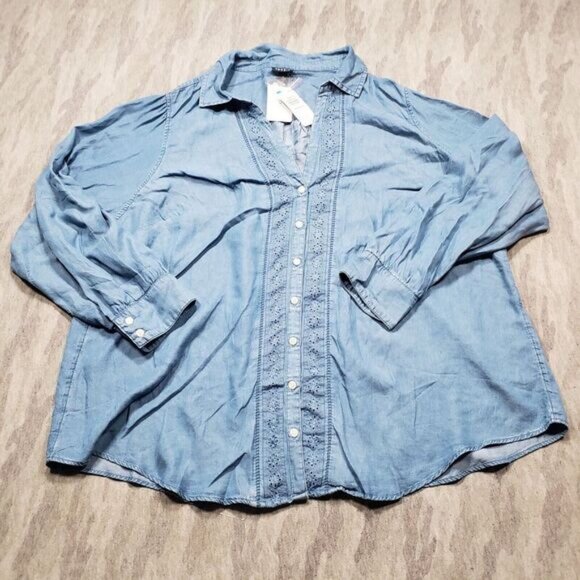 Torrid Top Womens 3 Blue Tennessee Pintuck Long Sleeve Chambray Button Up NWT‎ - Picture 1 of 5
